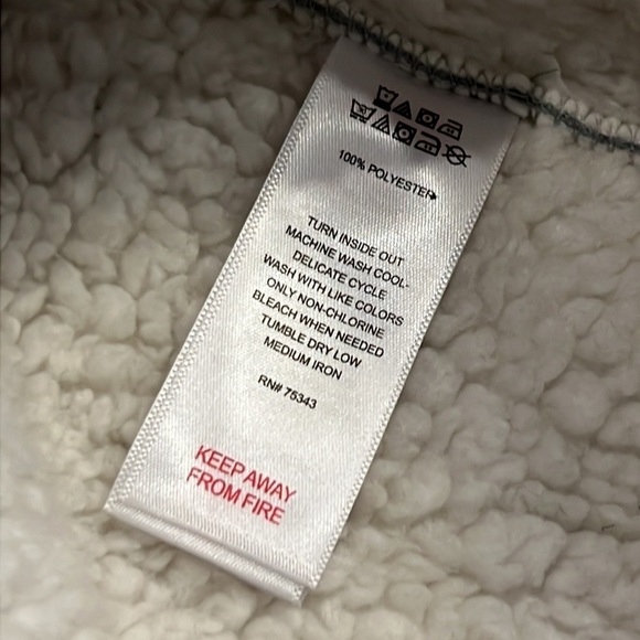 ⭐️ New Artisan NY Bear Hood Sherpa Robe Size Medium - Picture 6 of 10